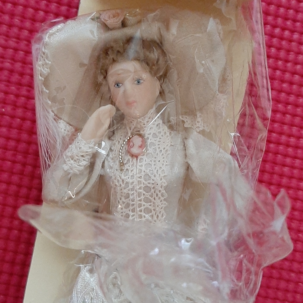 Putting on the Ritz porcelain doll